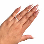 Anillo Inspirado Pan 1.1 Banda Esmalte Blanco con Micro Circonias Plata .925