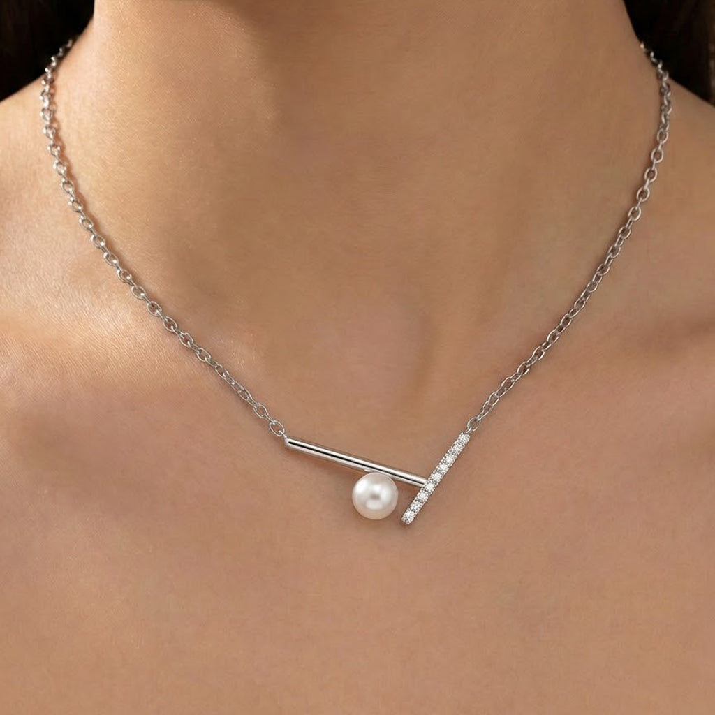 Collar Perla Natural Con Linea de Circonias y Lisas Plata .925 con Baño de Rodio