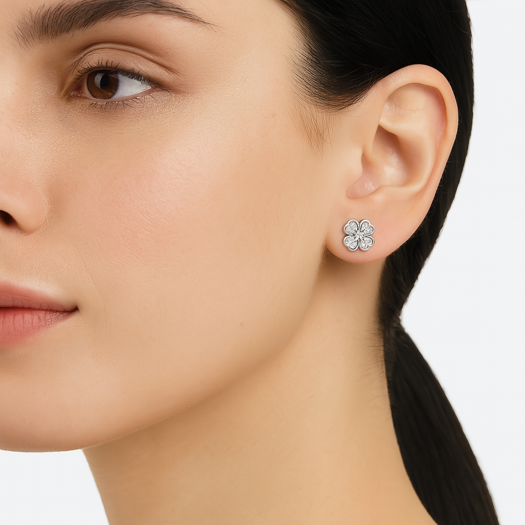 Arete Broquel Trebol 4 Corazones con Circonias Plata .925