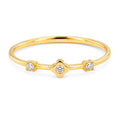 Anillo Inspirado Flor Van C con Circonia Oro 10K