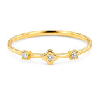 Anillo Inspirado Flor Van C con Circonia Oro 10K