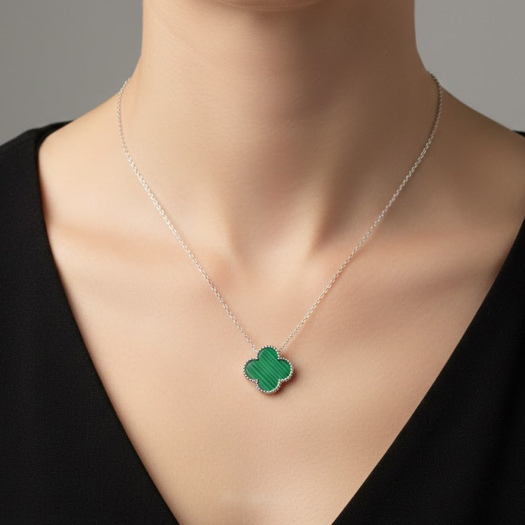 Collar Inspirado Van C Flor Grande con Piedras Naturales Plata .925 con Baño de Rodio