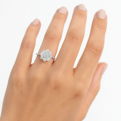 Anillo Flor con Circonias Plata .925 con Rodio