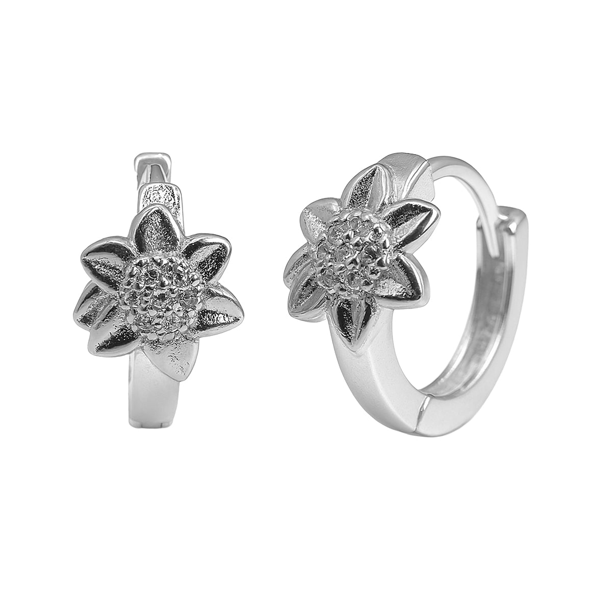 Huggies Flor con Micro Circonias Plata .925