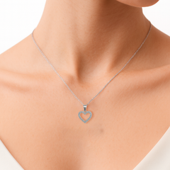 Dije Silueta de Corazón con Circonias Plata .925