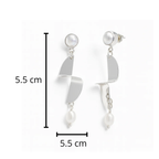 Arete con Perla y Plaquita Lisa Hecho a Mano Plata .925