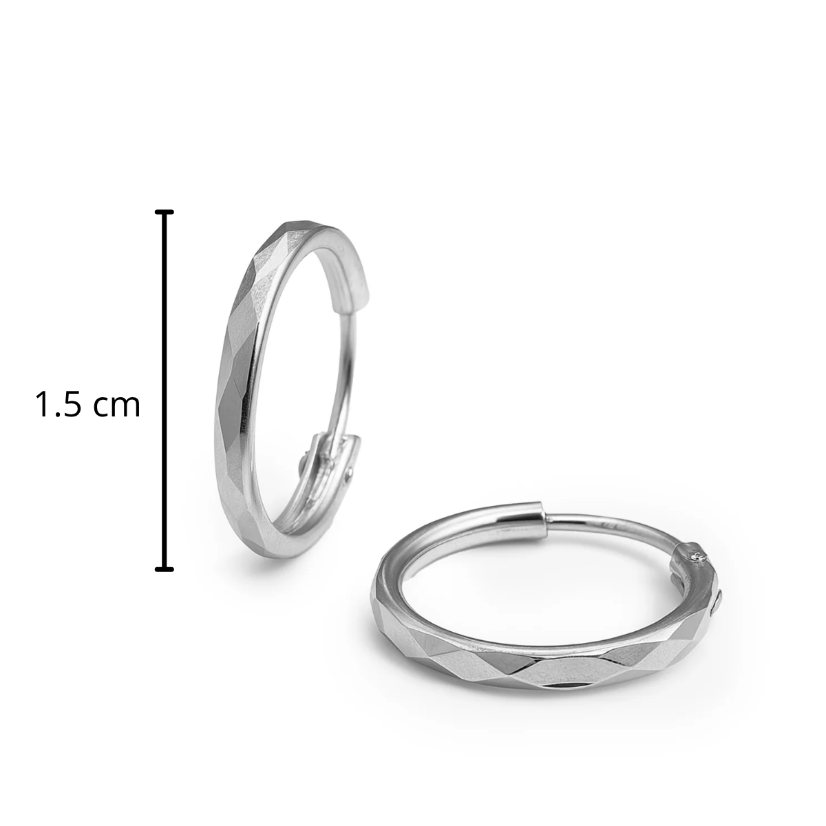 Arracada de Tubo Diamantada de 1.5cm Plata .925
