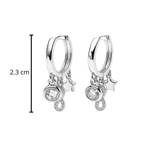 Arracada Huggies Figuras con Circonia y Micro Circonias Plata .925 con Baño de Rodio