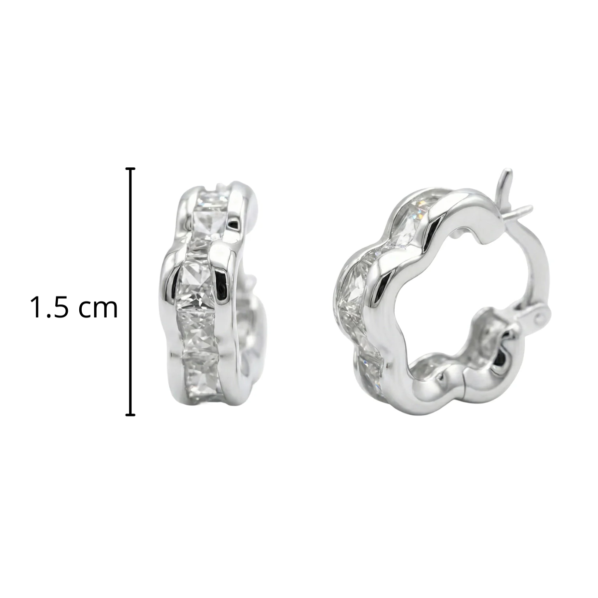 Arracada Huggies Flor Canalito de Micro Circonias Plata .925