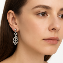 Arete Mediano Hoja Ondulada Lisa Hecho a Mano Plata .925