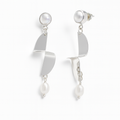 Arete con Perla y Plaquita Lisa Hecho a Mano Plata .925