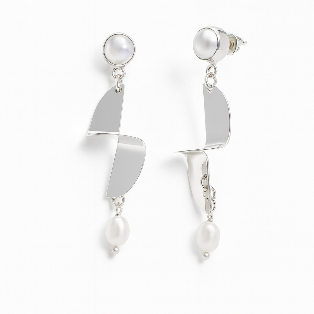 Arete con Perla y Plaquita Lisa Hecho a Mano Plata .925