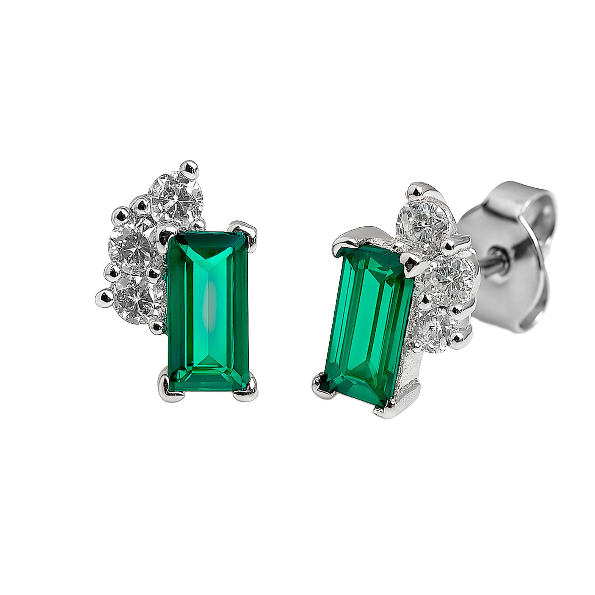 Arete Broquel Rectangulo Circonia Baguette con 3 Circonias Redondas Plata .925 con Baño de Rodio