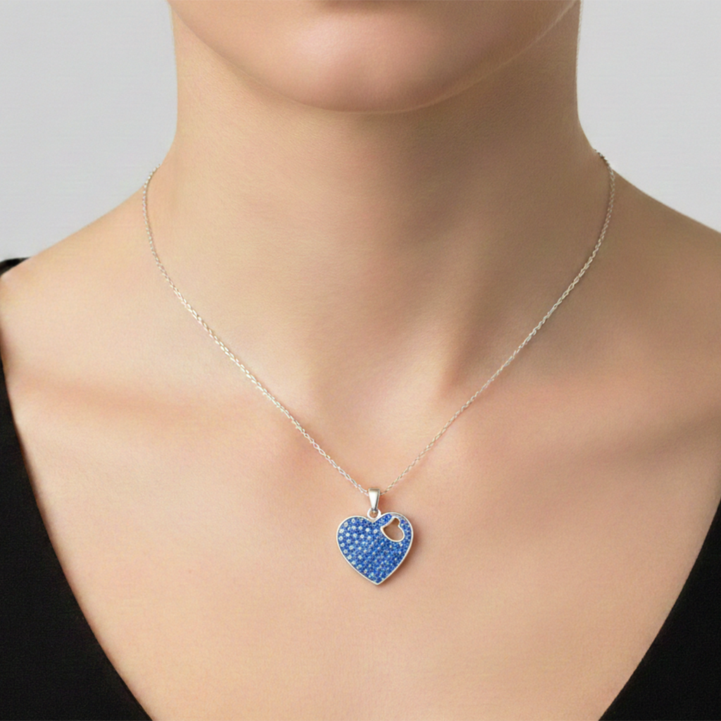 Dije de Corazón con Micro Circonias de 2.5cm Plata .925