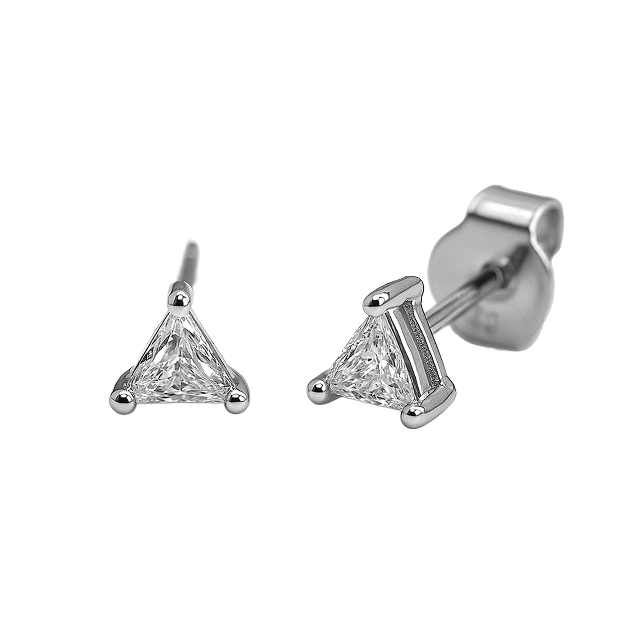 Arete Broquel Circonia Triangulo Montadura Diamante Plata .925 con Baño de Rodio