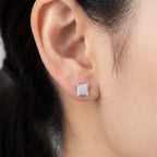 Arete Broquel Cubo Micro Circonias Plata .925 con Baño de Rodio