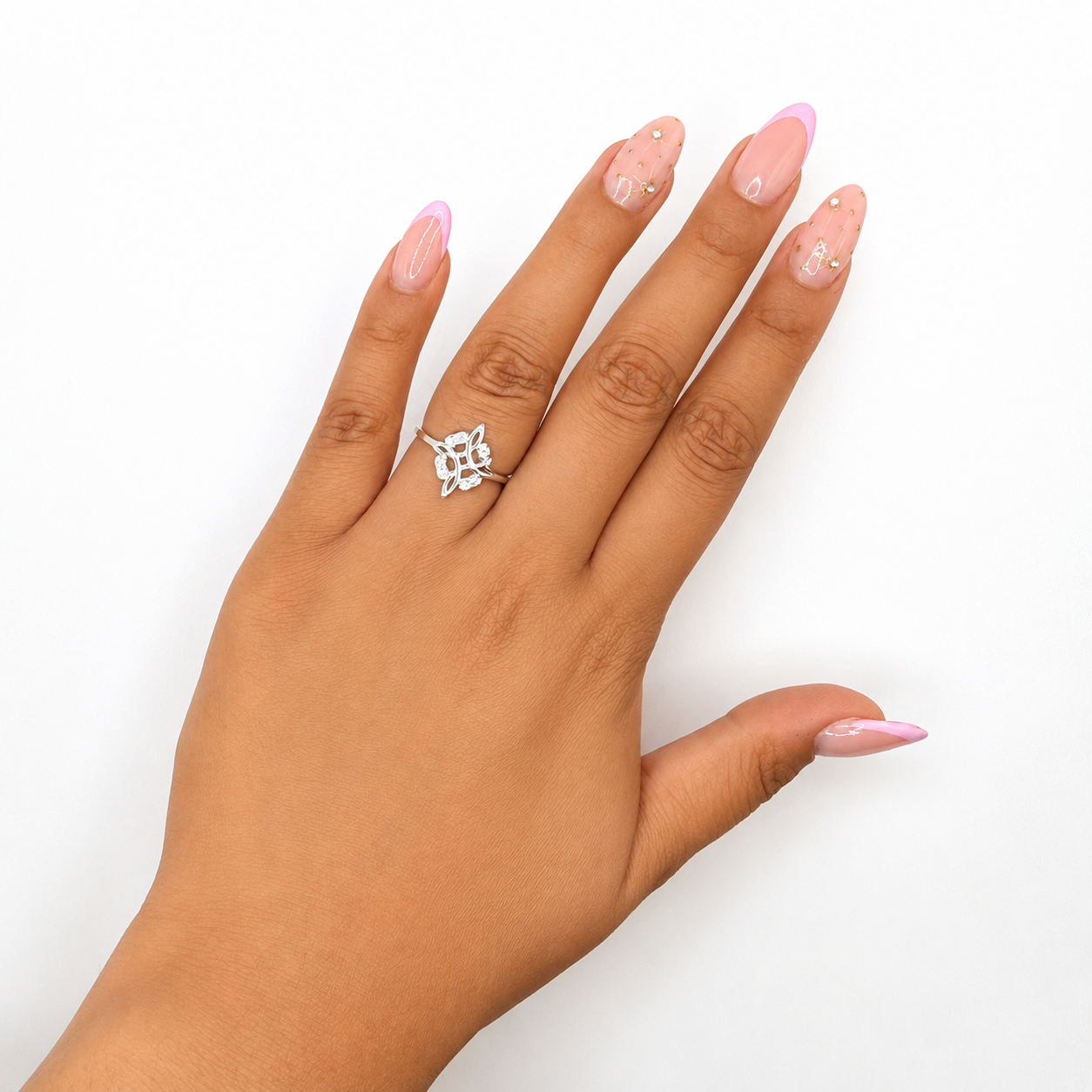 Anillo Nudo de Bruja con Circonias Plata .925