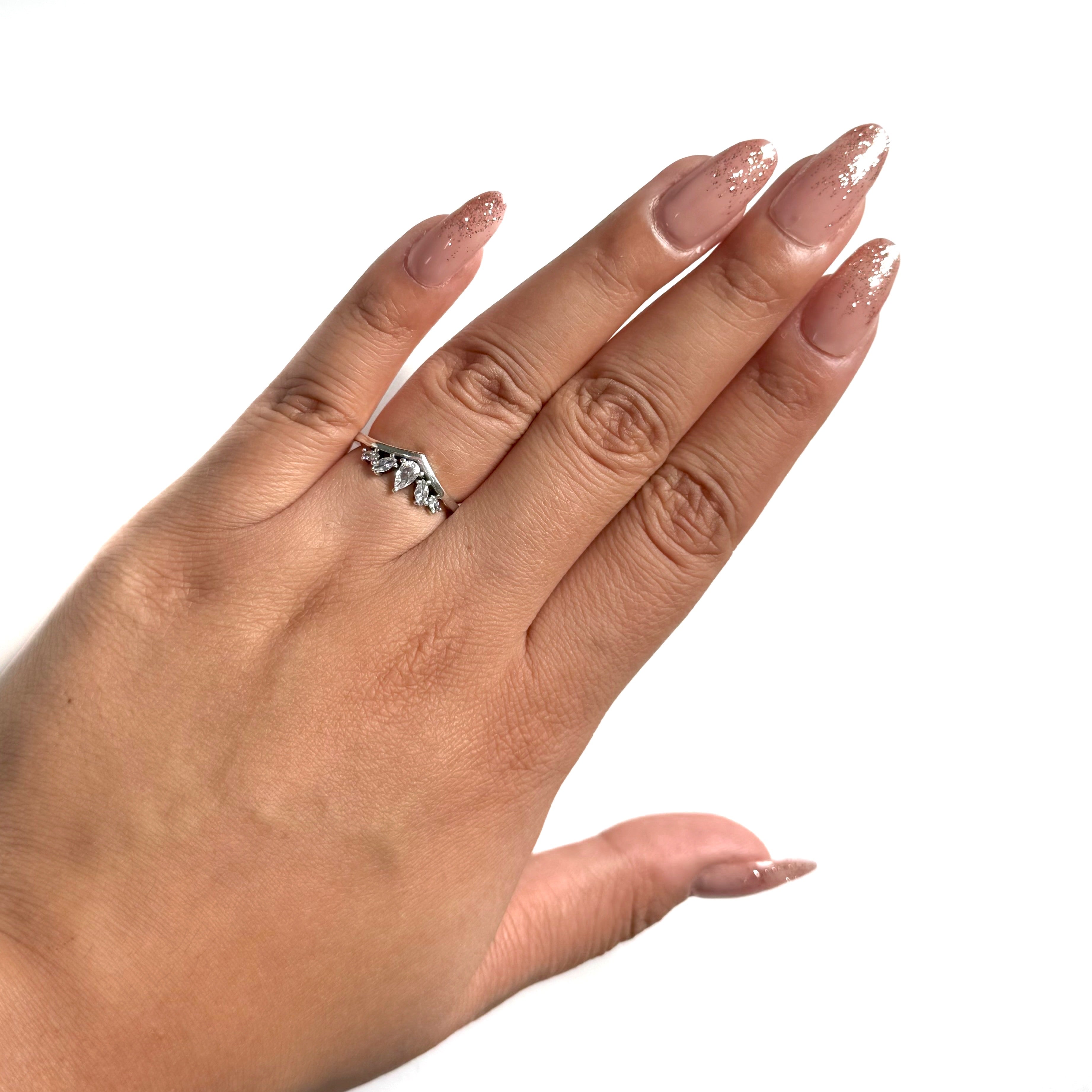 Anillo Inspirado Pan 1.1 Tiara 5 Circonias Semilla Plata .925