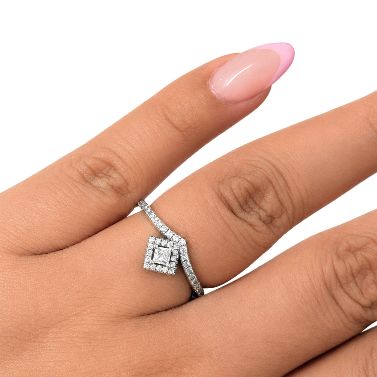 Anillo Pan 1:1 Deseos con Micro Circonias y Circonia Cuadrada , Plata .925