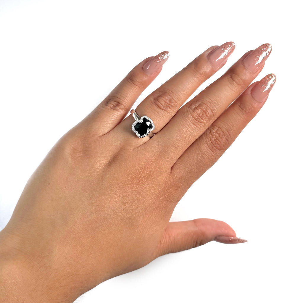 Anillo Osos 1:1 Oso Ónix Facetado con Circonias Plata .925 con Baño de Rodio