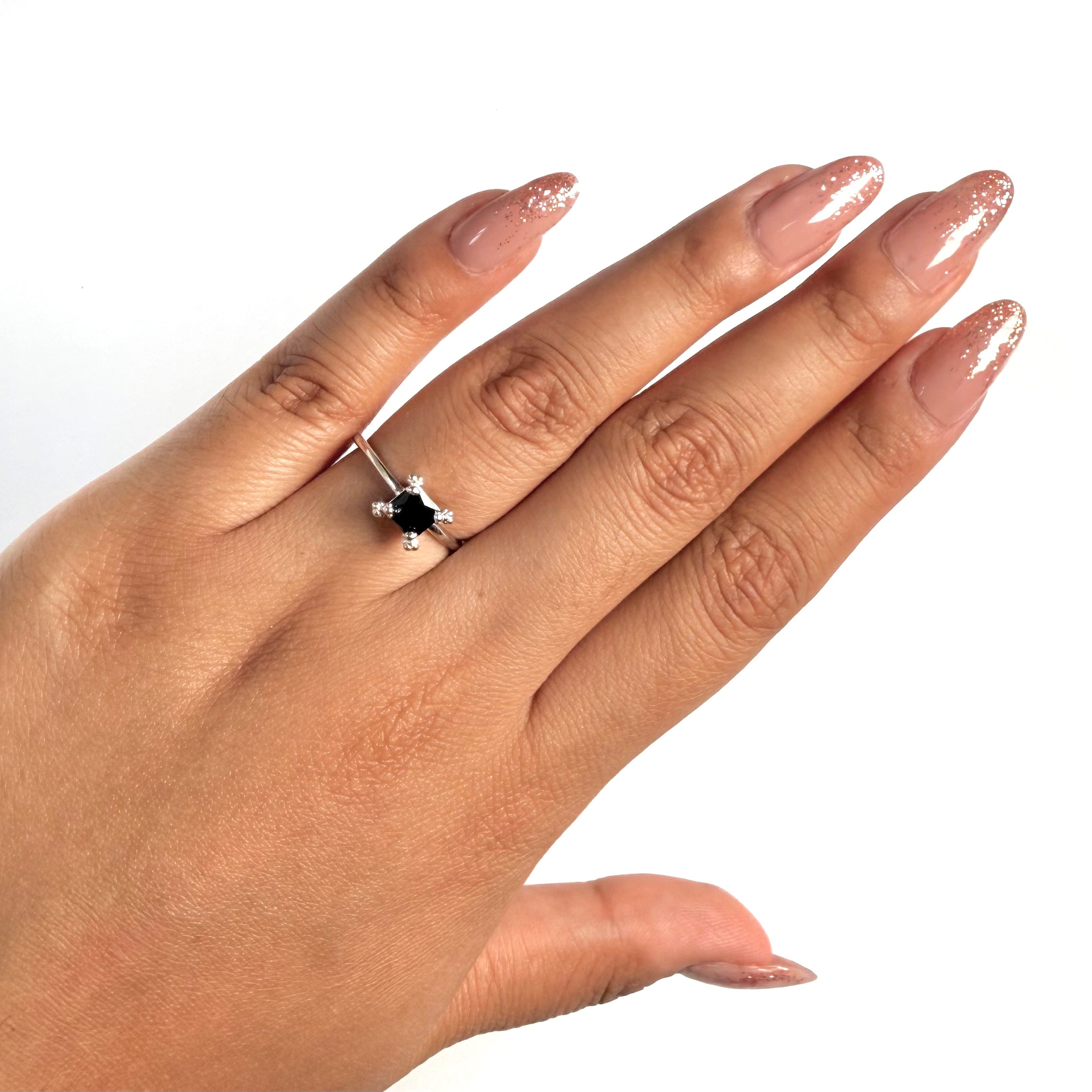 Anillo Osos 1:1 Circonia Cuadrada Negra Plata .925 con Baño de Rodio