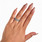 Anillo Inspirado Pan Doble Linea de Circonia y Circonia Grande en Medio Plata .925