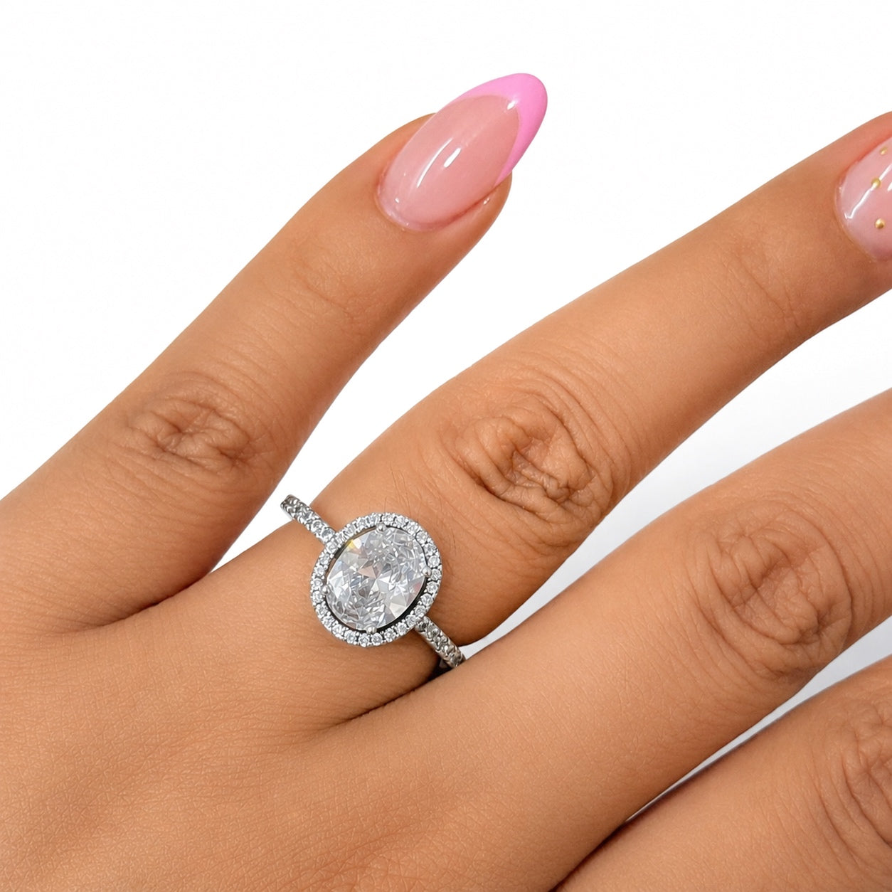 Anillo Pan 1:1 Circonia Ovalada Grande con Micro Circonias, Plata .925
