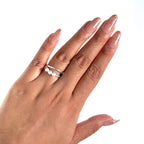 Anillo Inspirado Pan 1.1 Doble linea Ondulada con Perla Cristal y Circonias Plata .925