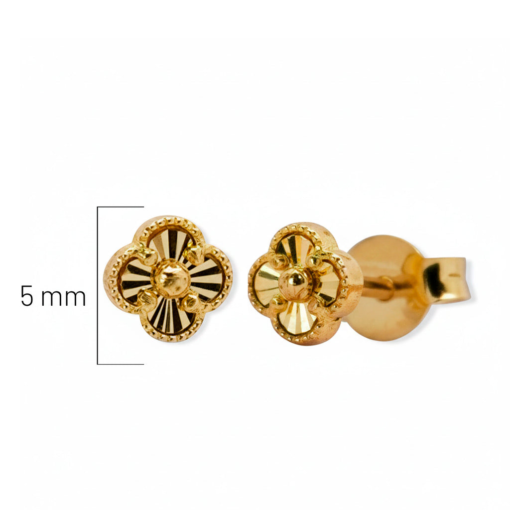 Arete Inspirado Van C Flor Diamantada de 0.5mm Oro 10K