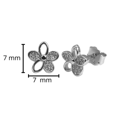 Broquel Flor Silueta con 3 Hojas de Micro Circonias Plata .925 con Baño de Rodio