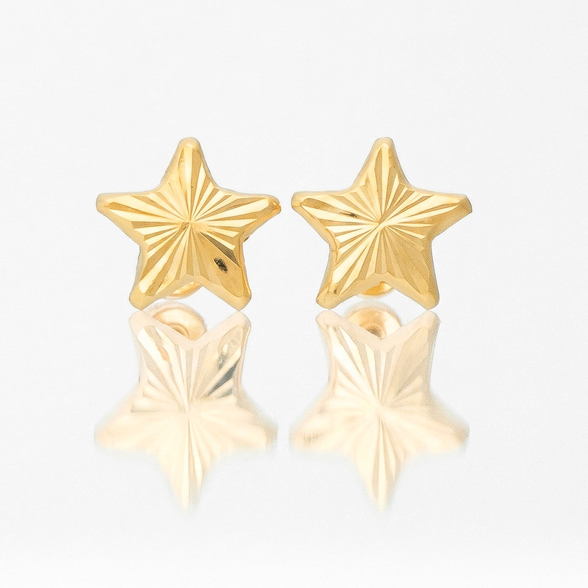 Broquel Arete Estrella Diamantada Oro 10k con Bolita