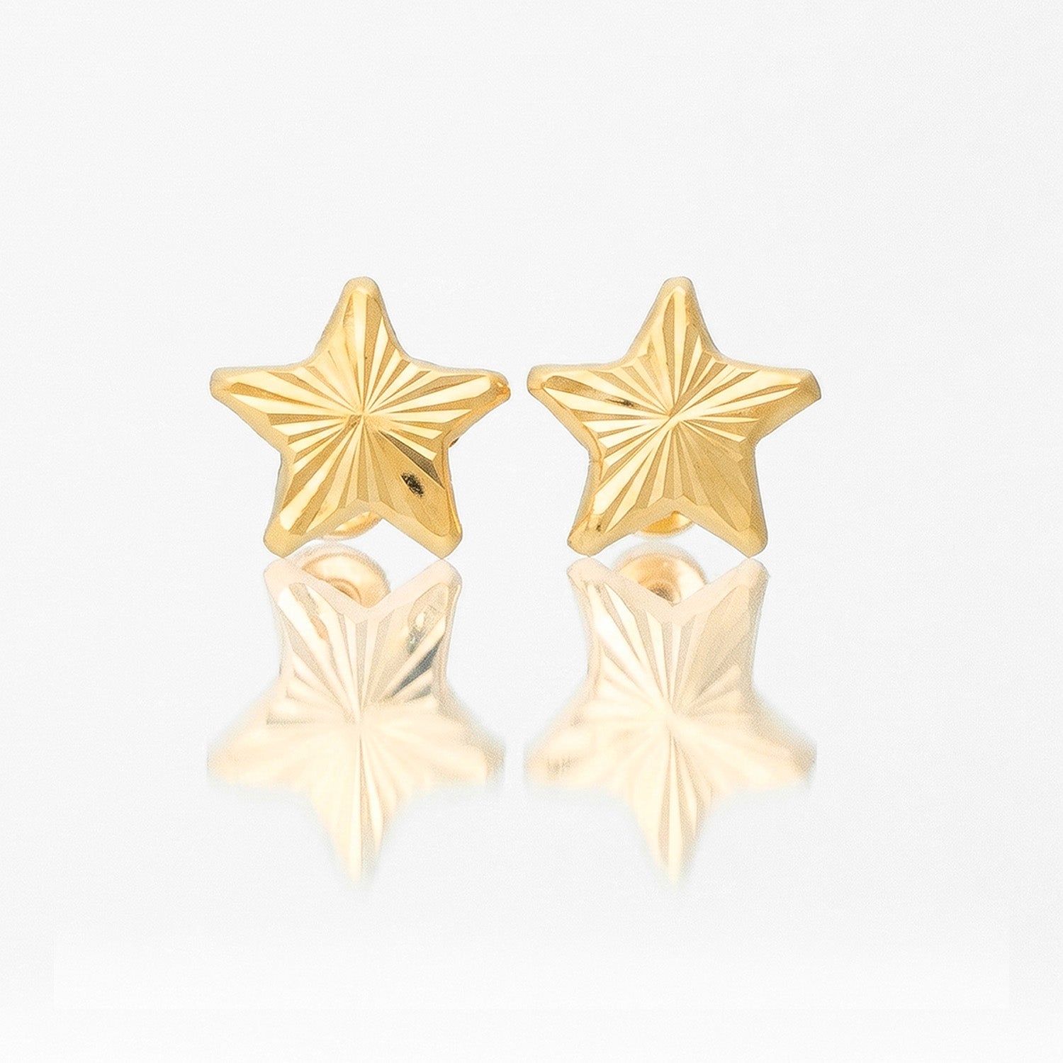 Broquel Arete Estrella Diamantada Chico Oro 10k con Bolita