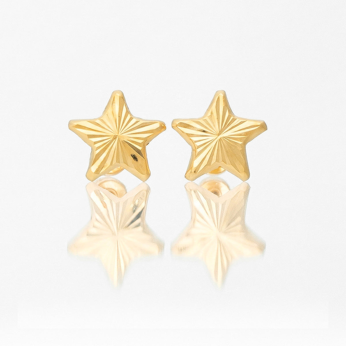 Broquel Arete Estrella Diamantada Chico Oro 10k con Bolita