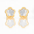 Broquel Arete Flor Blanca Biselada Diamantada Grande con Circonia Rosa Oro 10k con Bolita