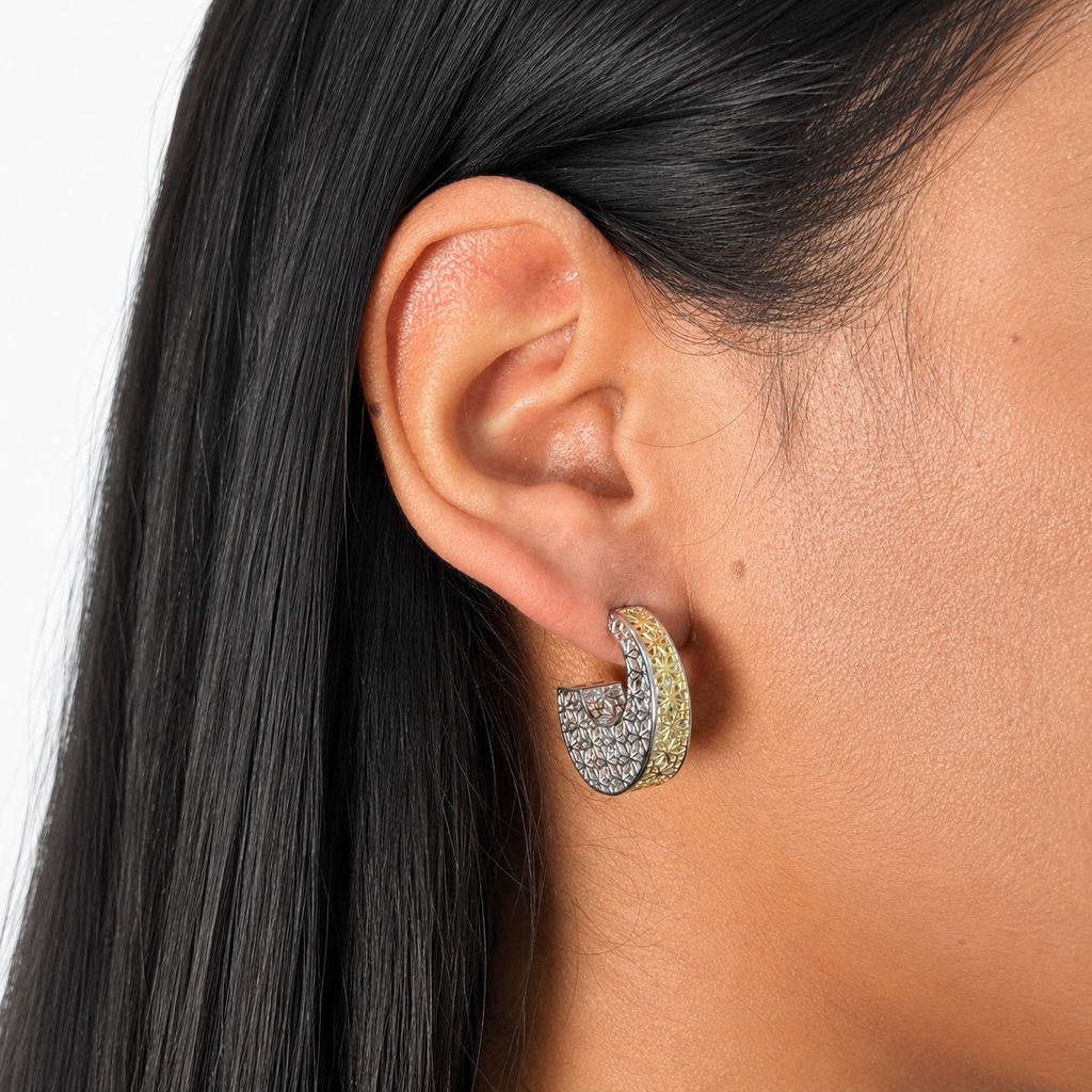 Arracada Filigrana Floral Colección Esencia Plata .925 con Baño de Oro 18K y Baño de Rodio