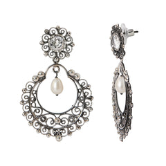 Aretes Filigrana Circulo 5.6 cm con Flor de Circonia Blanca y Perla de Río, Hecho a Mano Plata .925 Oxidada