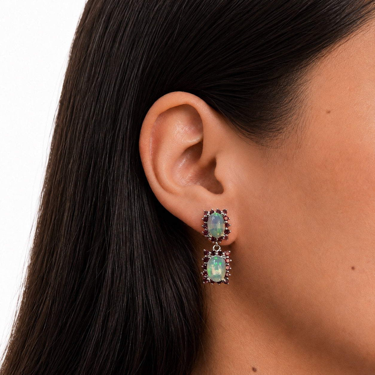 Aretes Piedras Preciosas Doble Ópalo de Etiopía con Granate Rojo, Plata .925 con Baño de Rodio