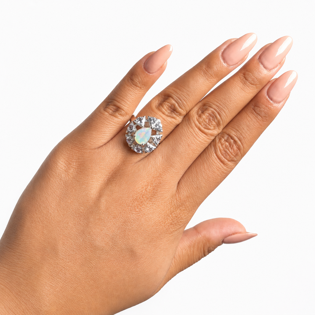 Anillo Piedras Preciosas Ópalo de Etiopía en Gota con Alexandritas, Plata .925 con Baño de Rodio