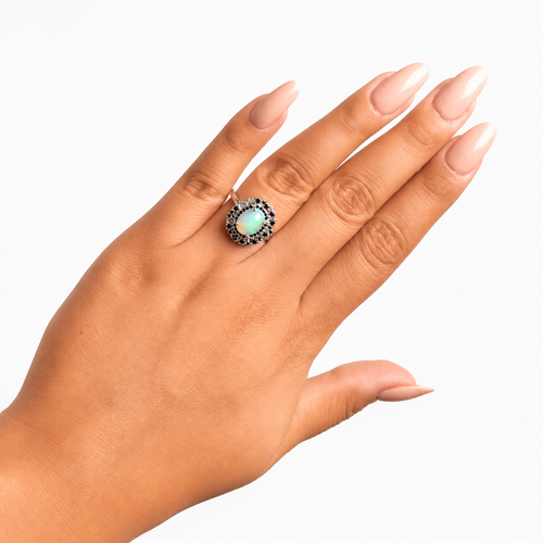 Anillo Piedras Preciosas Ópalo de Etiopía Estilo Victoriano con Ónix, Plata .925 con Baño de Rodio