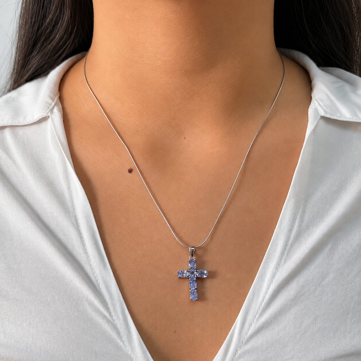 Dije Piedras Preciosas Cruz de Zafiro Plata .925 con Baño de Rodio