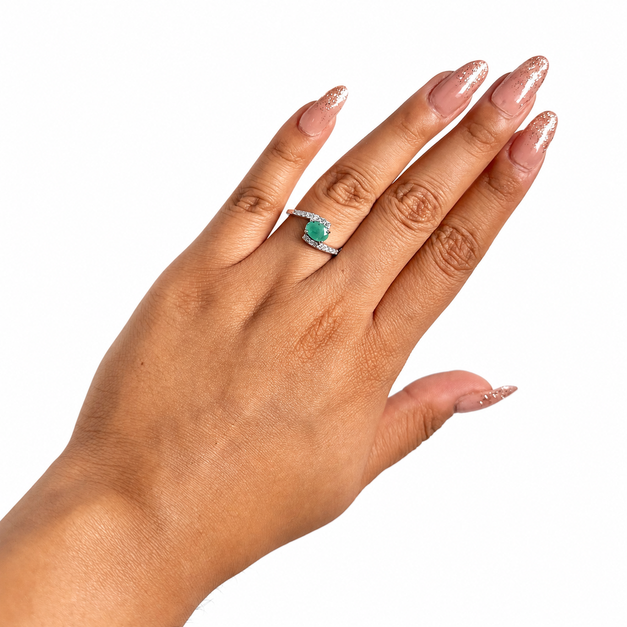 Anillo Piedras Preciosas Esmeralda Óvalo con Circonias, Plata .925 con Baño de Rodio