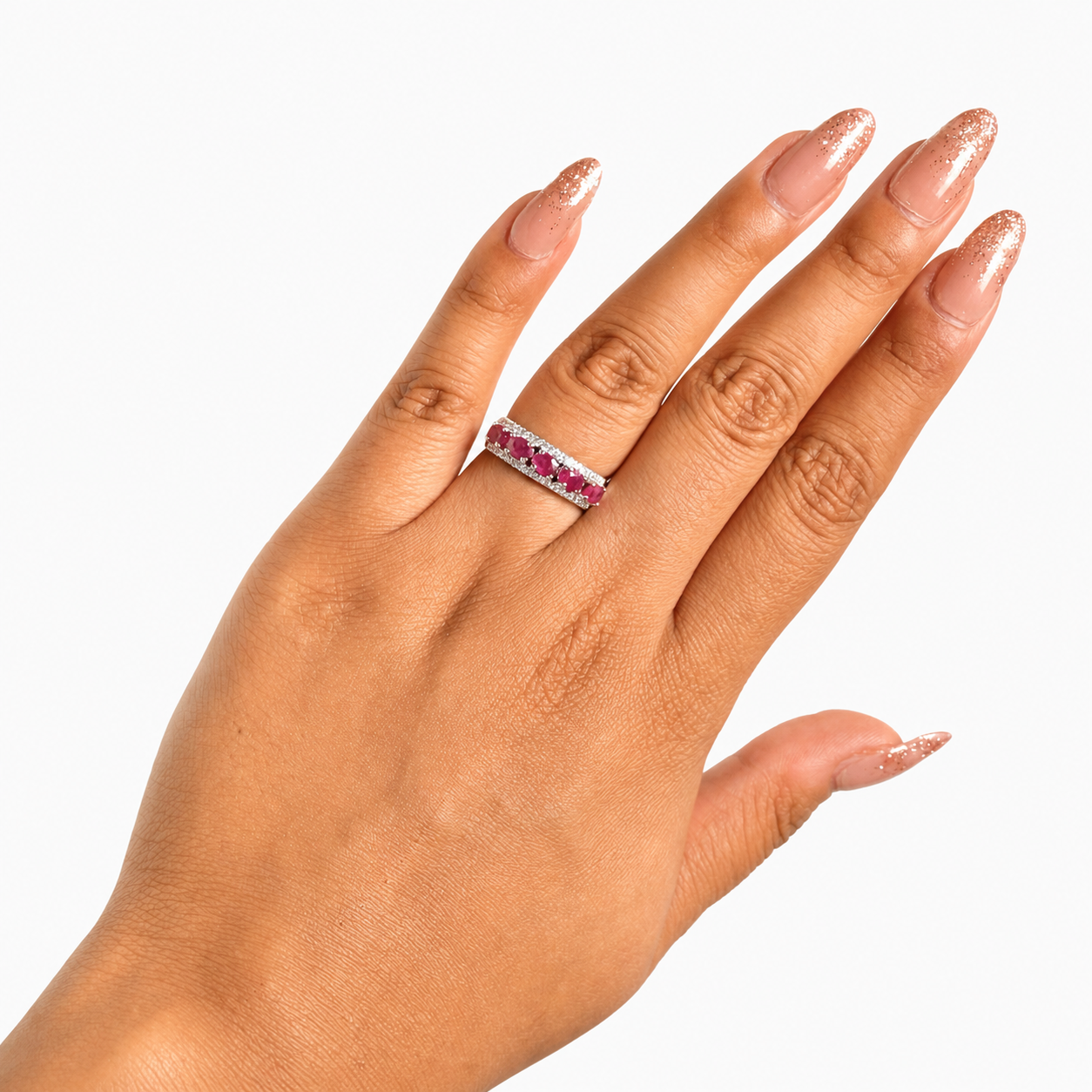Anillo Piedra PreciosaRubí con Circonias, Plata .925 con Baño de Rodio