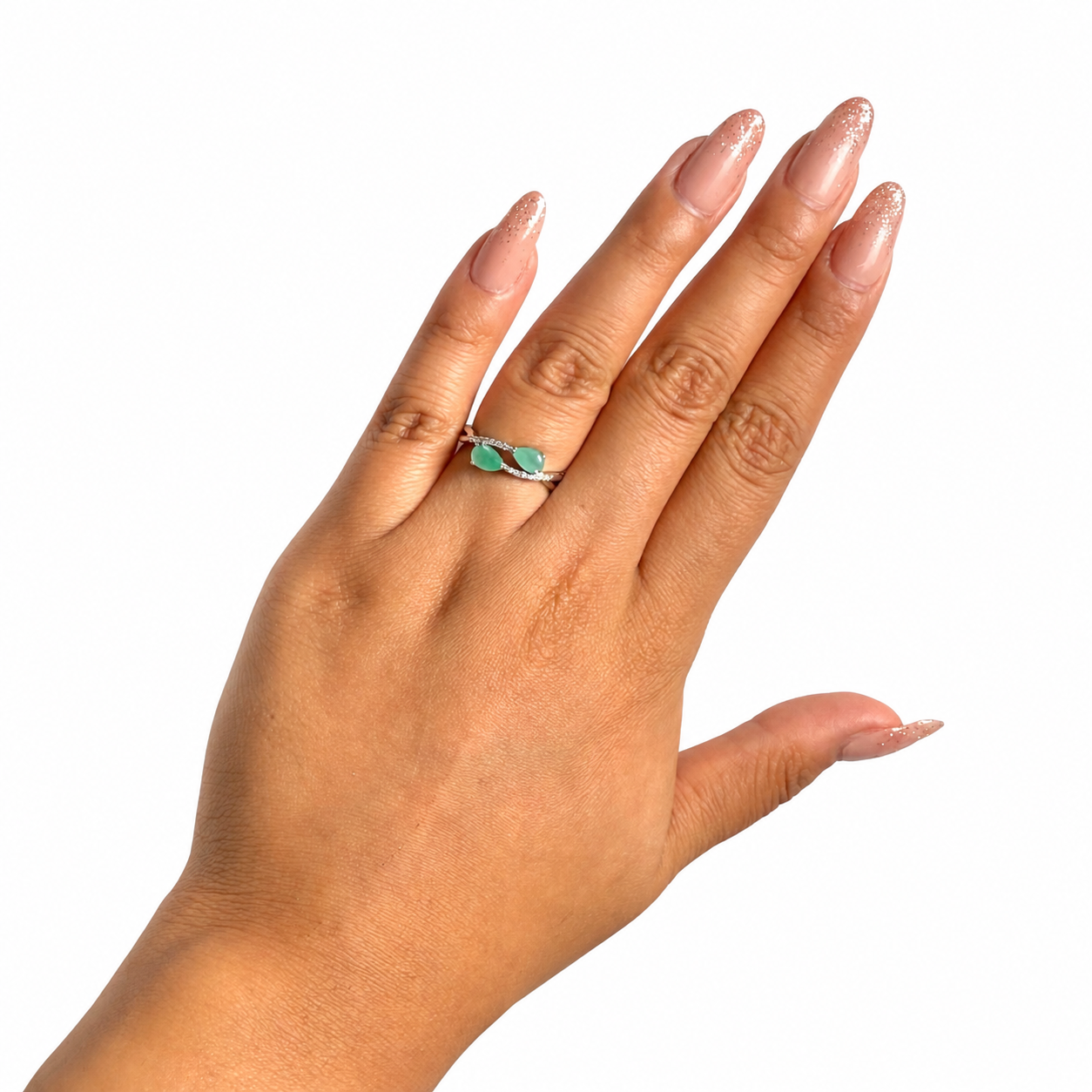Anillo Piedra Preciosa Esmeraldas Enlazadas con Circonias, Plata .925 con Baño de Rodio