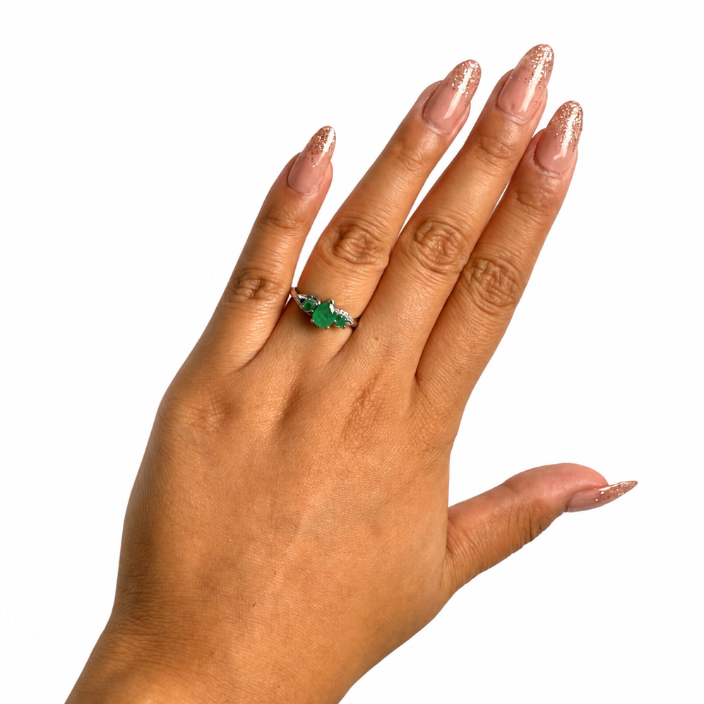 Anillo Piedra Preciosa Esmeraldas Gota y Circulares, Plata .925 con Baño de Rodio