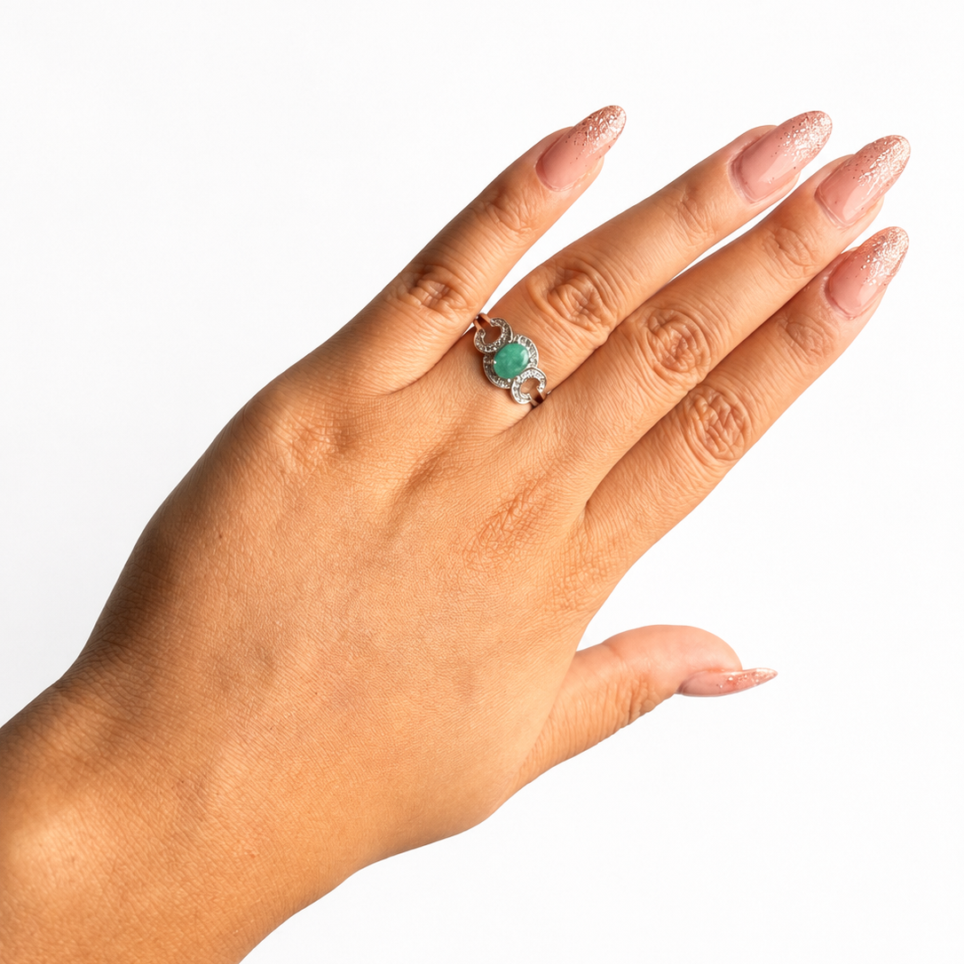 Anillo Piedras Preciosas Esmeralda con Circonias CC, Plata .925 con Baño de Rodio