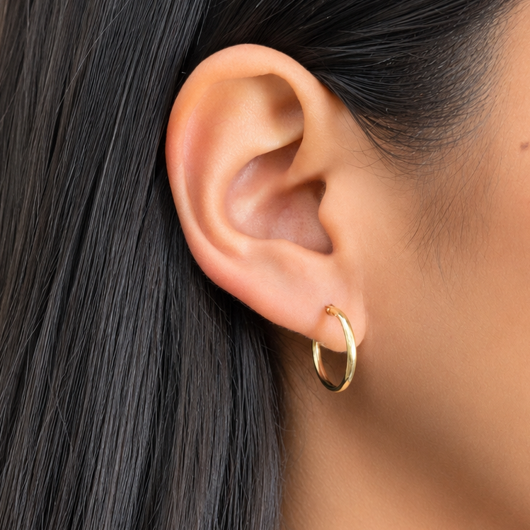 Arracada de Tubo Liso 1.8cm Oro 10K