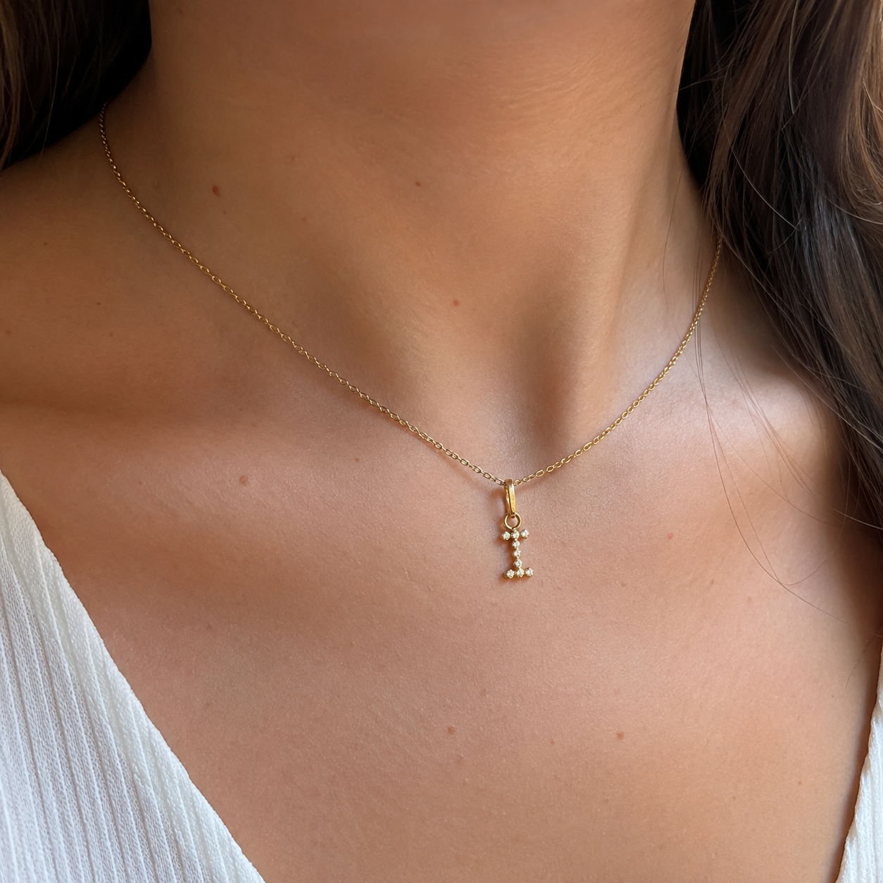 Dije Letra I con Micro Circonias Oro 10K