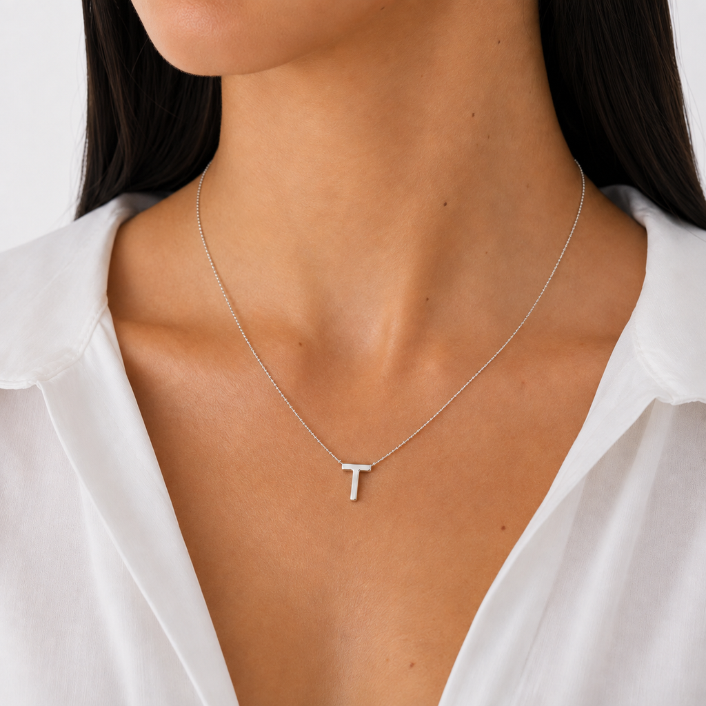 Collar Letra T Plata .925 con Baño de Rodio
