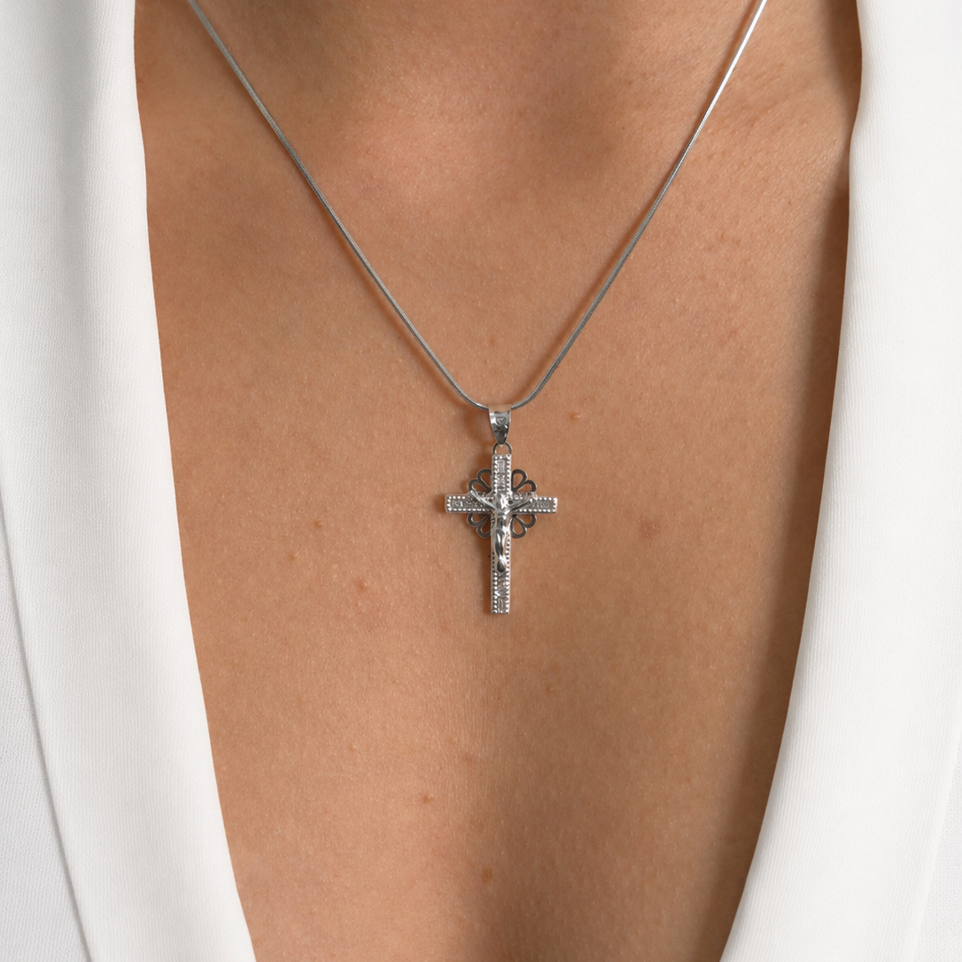 Dije Crucifijo con Circonias de 3.3cm Plata .925