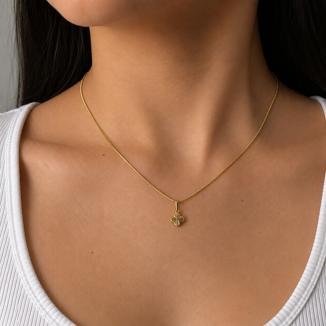 Dije Inspirado Van C Diamantado 1.3cm Oro 10K